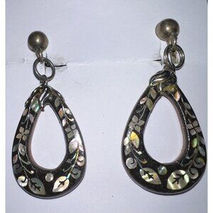 Vintage Inlaid Mother of Pearl Wood Teardrop Dangle Earrings Screw Back